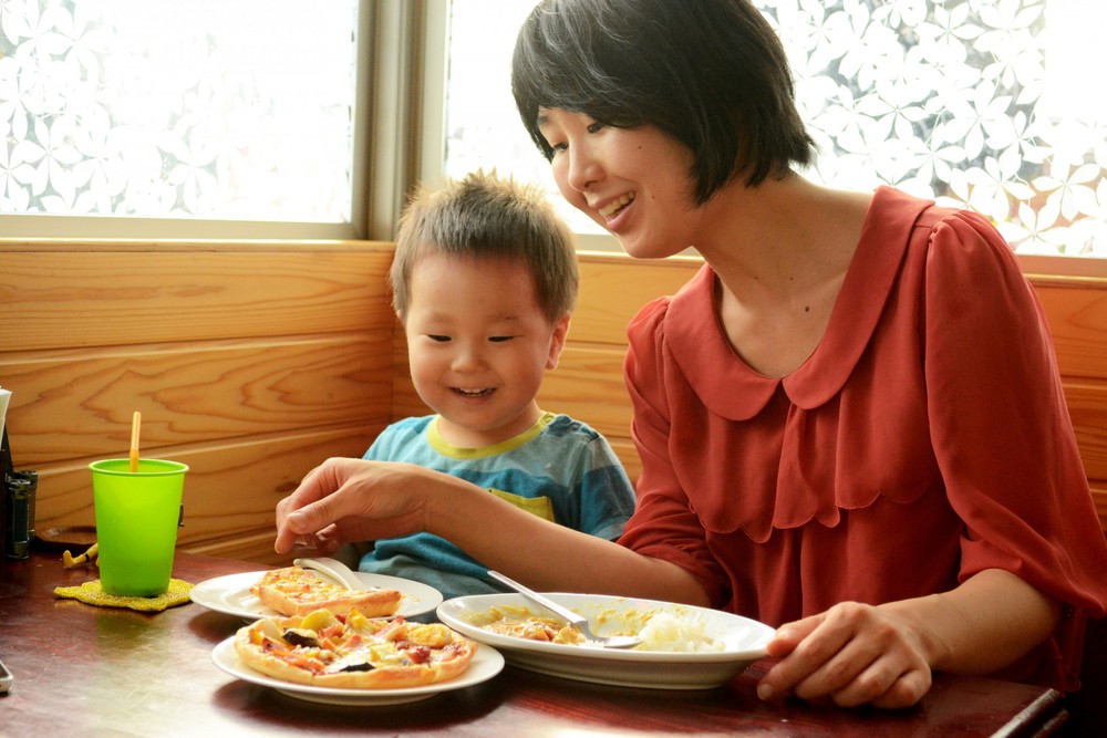 赤ちゃん 連れ 外食 🌈赤ちゃん連れで外食する時に便利！おすすめグッズ3選