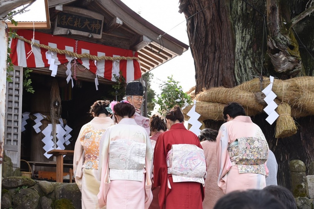 今年の初嫁は7名。地元下来伝のほか、長岡市、新潟市、小千谷市、上越市から集まりました。